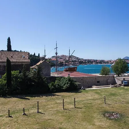 Adea Ντουμπρόβνικ